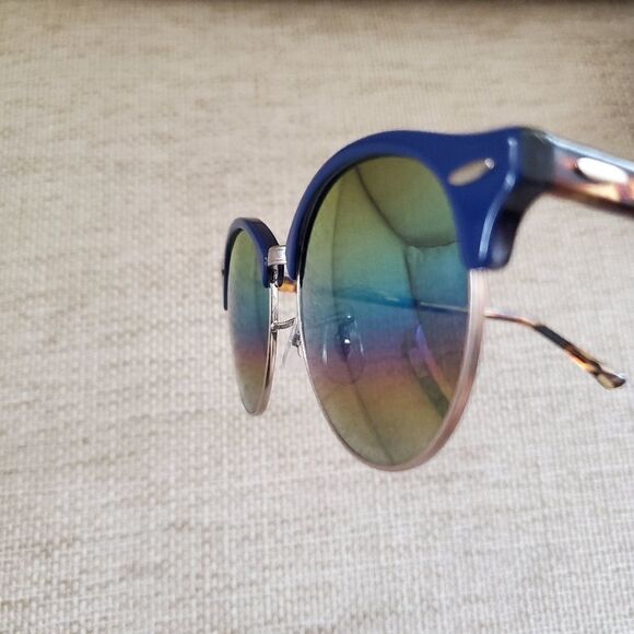 NEW: Ray-Ban 51mm Icons Clubround Phantos Sunglasses in Blue - Picture 12 of 15